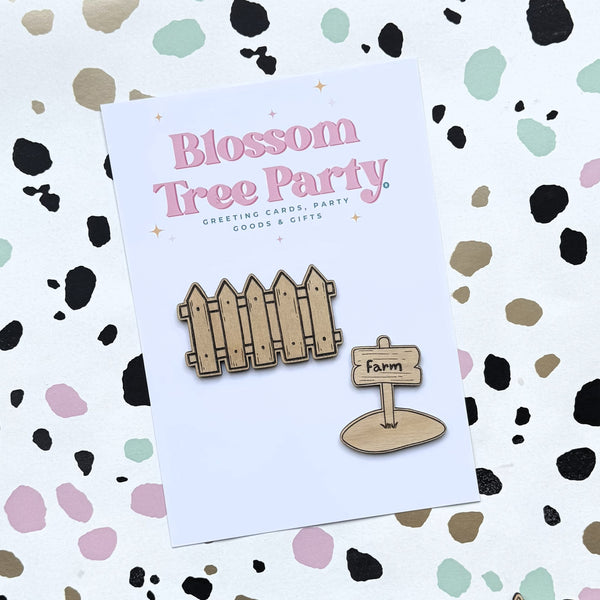 Personalised Farm Cake Topper Set – Wooden Barn, Tractor & Name Topper